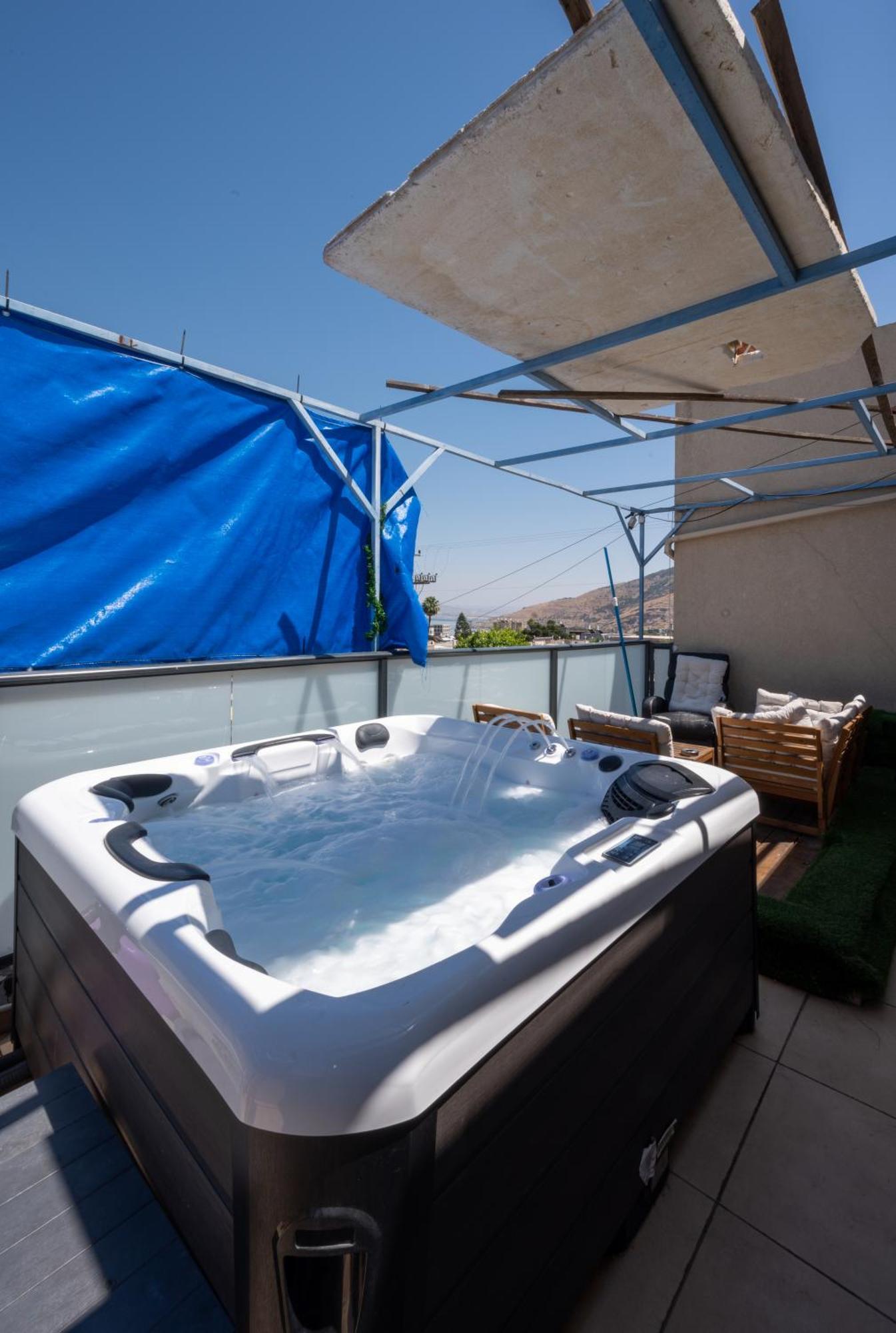Levication 2 Bedrooms Pool&Jacuzzi Tiberias Exterior photo